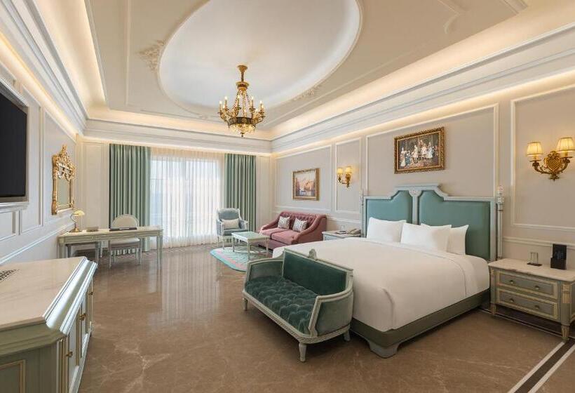 Hotel Hillock Ahmedabad