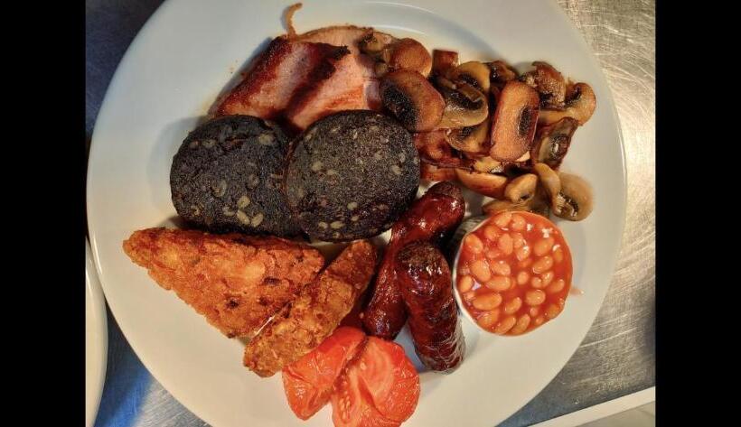 فندق صغير The Plough Inn Boddington