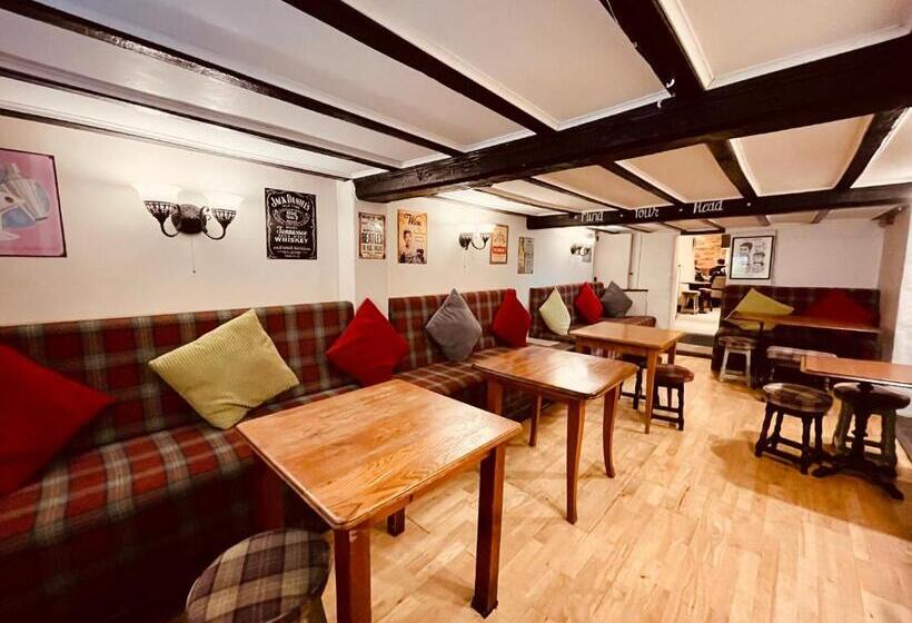 فندق صغير The Plough Inn Boddington