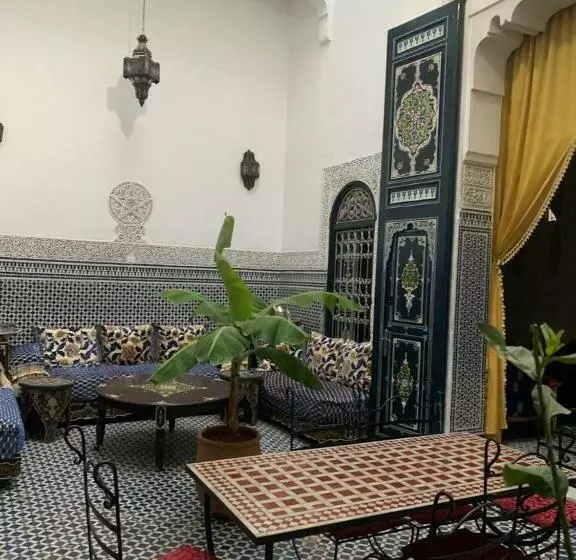 تختخواب و صبحانه Riad Dar Alma Fes