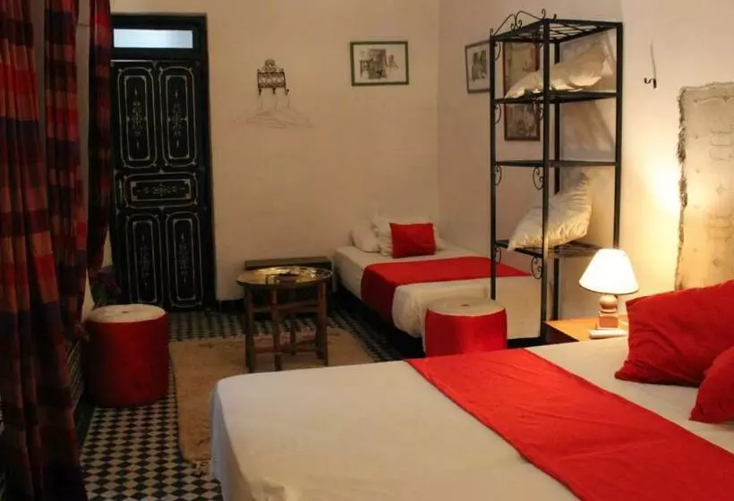 تختخواب و صبحانه Riad Dar Alma Fes