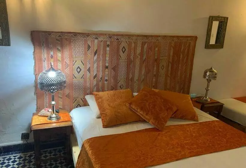 تختخواب و صبحانه Riad Dar Alma Fes