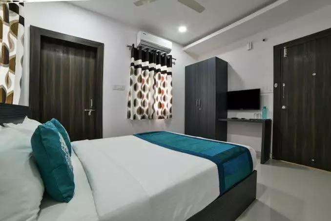 تختخواب و صبحانه Srirama Inn
