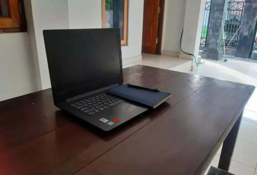 ホテル Oyo 90810 Ravaya Homestay