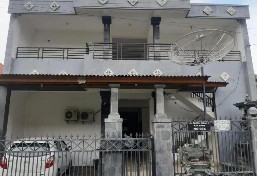 호텔 Oyo 90810 Ravaya Homestay