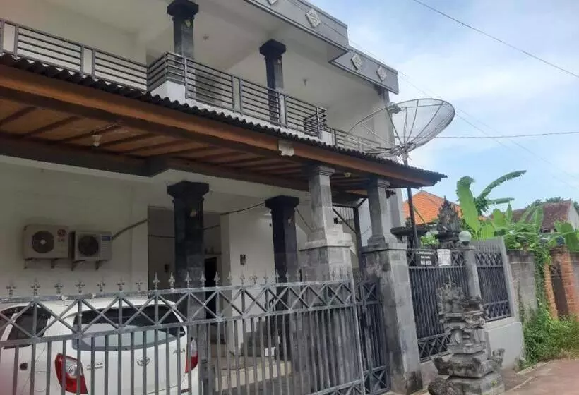 ホテル Oyo 90810 Ravaya Homestay