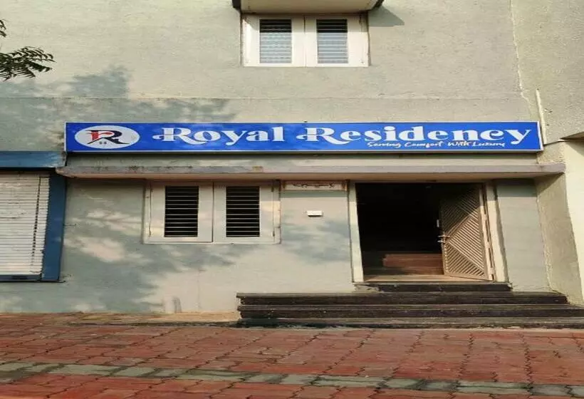 ホテル Royal Residency