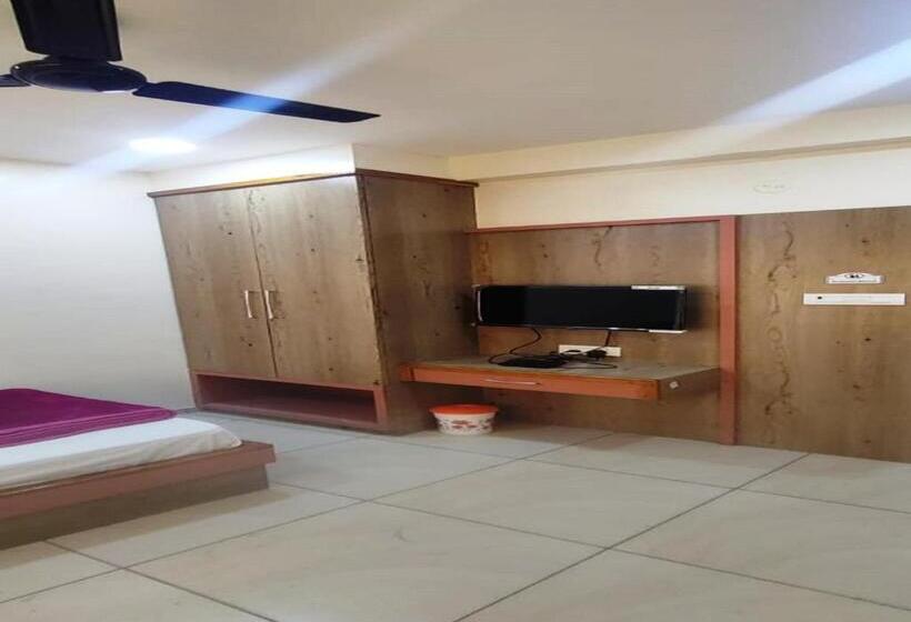 בית מלון כפרי Royal Residency