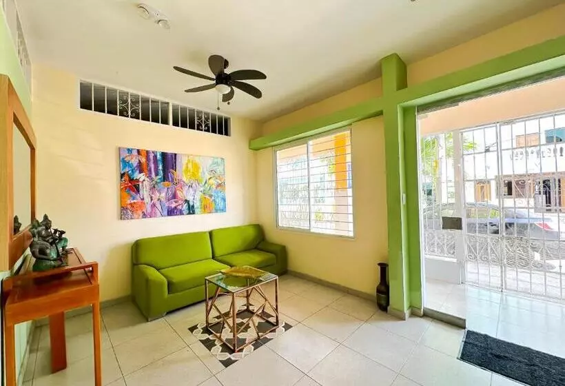 ホテル Zamay Centro Historico