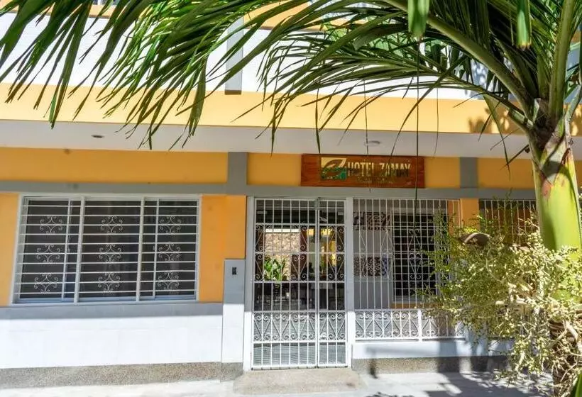 ホテル Zamay Centro Historico