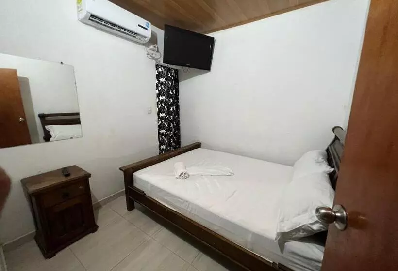 Majatalo Casa Alojamiento Las Acacias