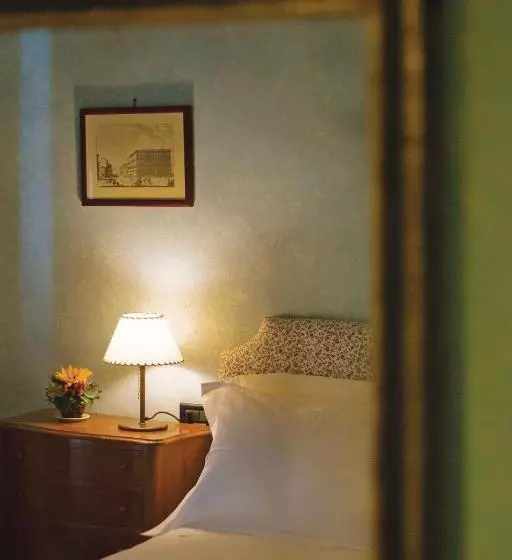 ベッドアンドブレックファースト Locanda Dei Guelfi