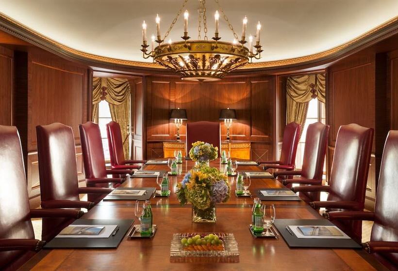 Four Seasons Hotel Lion Palace St. Petersburg