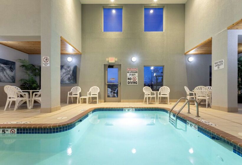 Grandstay Hotel & Suites Downtown Sheboygan