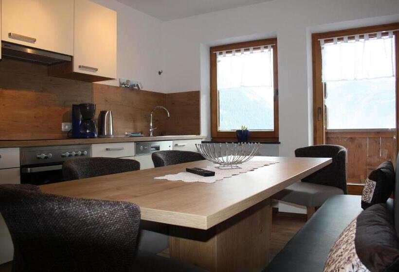 هتل Apart Tuxertal