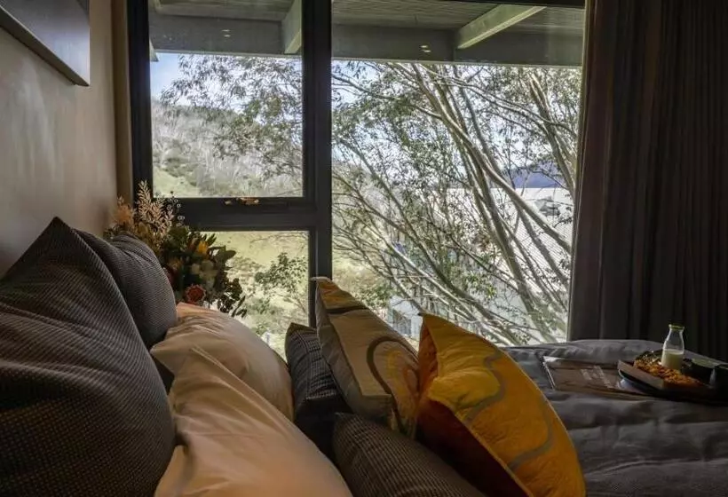 Отель Diana Alpine Lodge