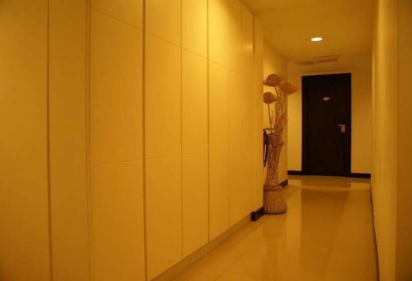 Отель Mangga Boutique