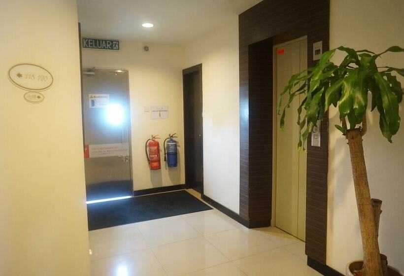 Отель Mangga Boutique