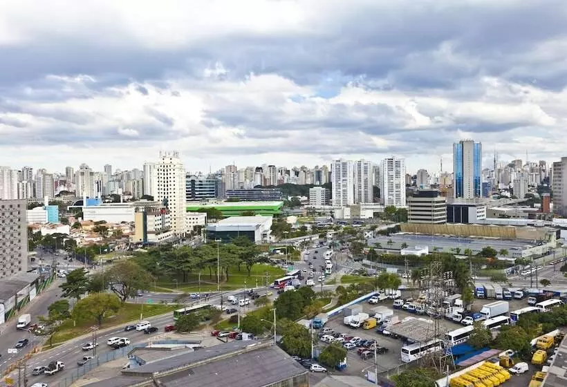 Hotelli Panamby São Paulo