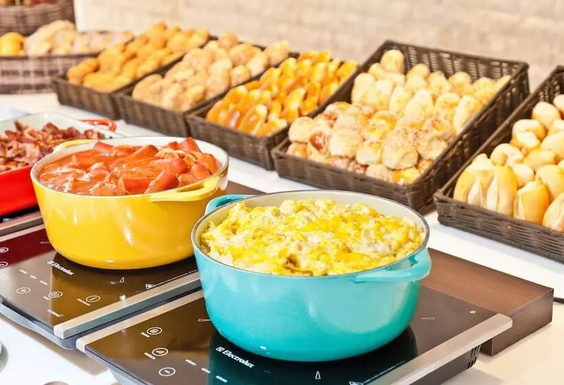 Hotelli Panamby São Paulo