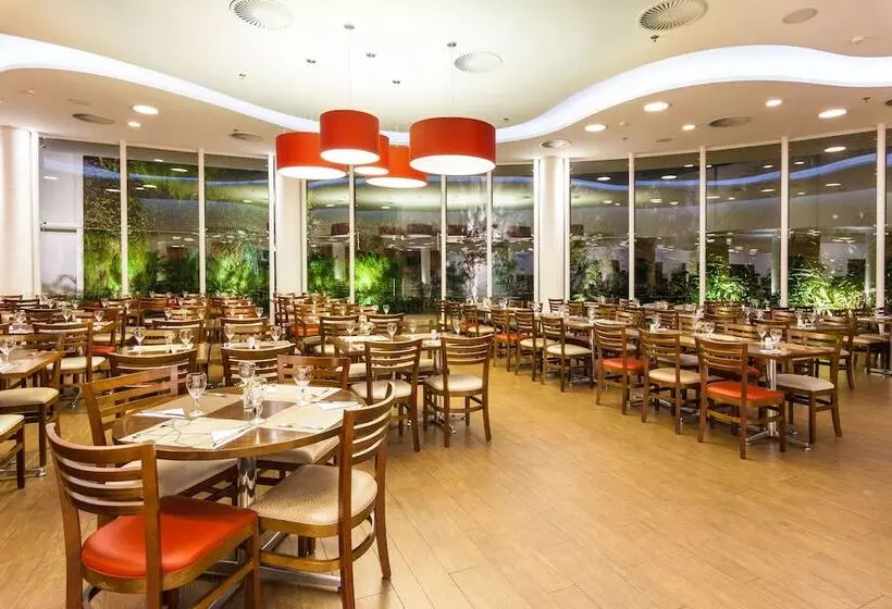 Hotelli Panamby São Paulo