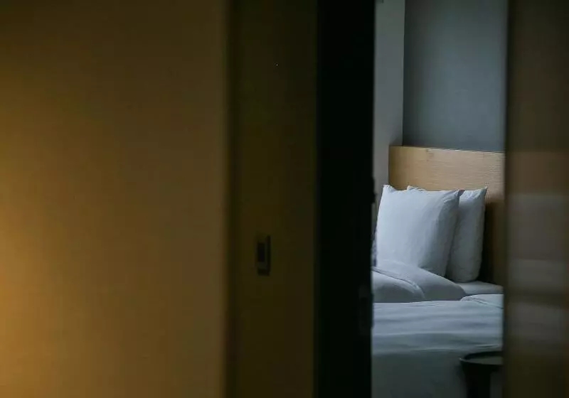 ホテル Royal Inn Taipei Linsen  Huashan 1914 Creative Park