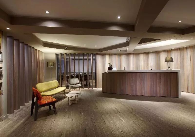 ホテル Royal Inn Taipei Linsen  Huashan 1914 Creative Park