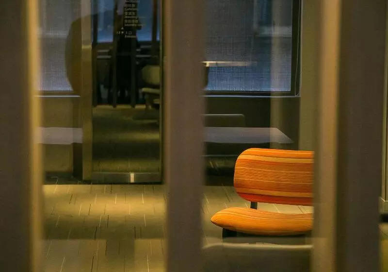 ホテル Royal Inn Taipei Linsen  Huashan 1914 Creative Park