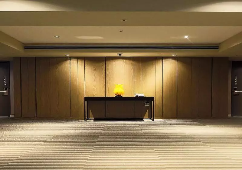 ホテル Royal Inn Taipei Linsen  Huashan 1914 Creative Park