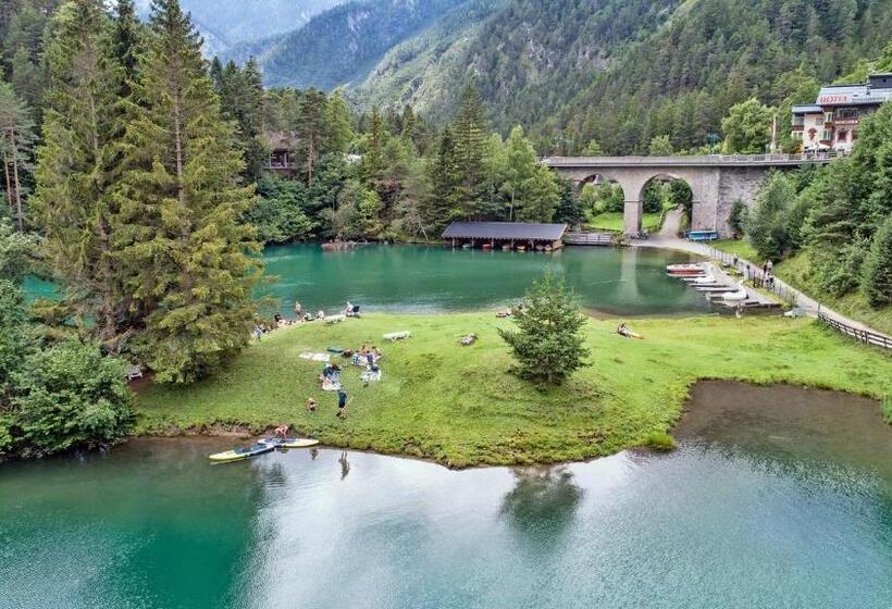 Schloss Hotel Fernsteinsee