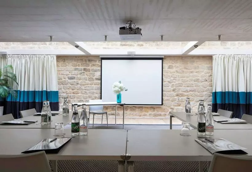 Le 123 Sebastopol  Astotel