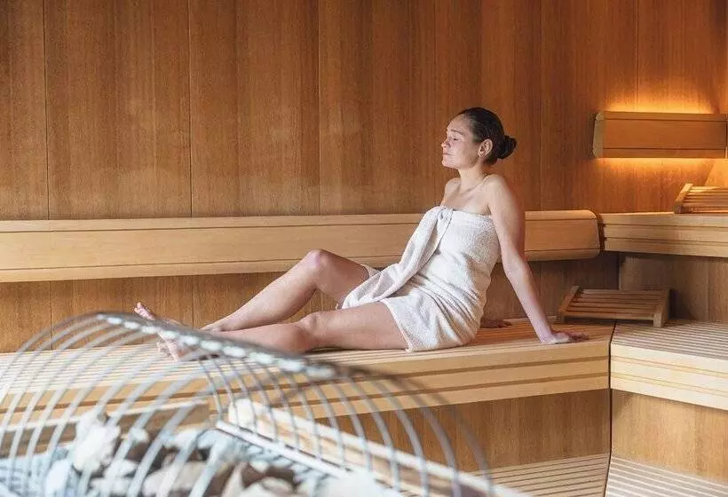 리조트 Ritzenhof   4 Sterne Superior Hotel & Spa Am See