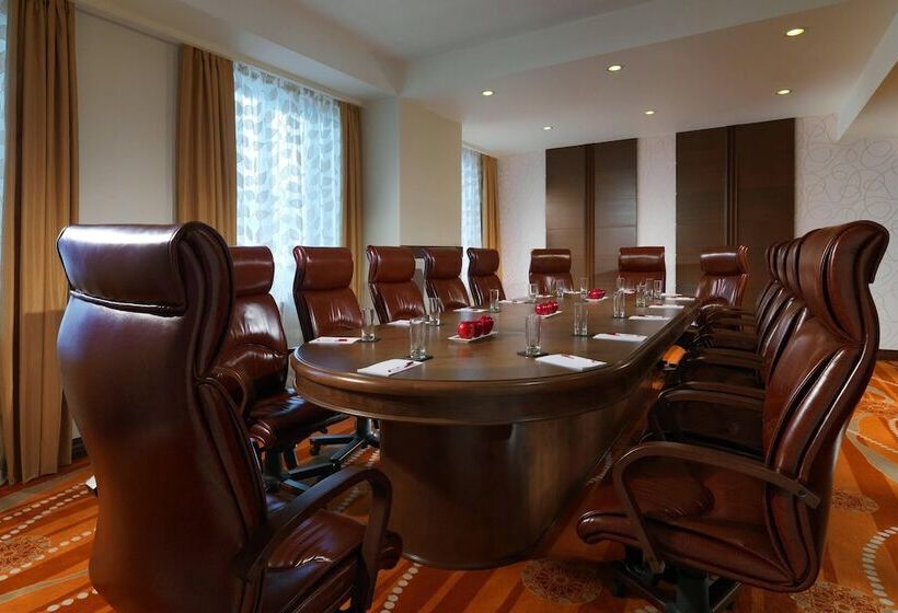 استراحتگاه Tsaghkadzor Marriott