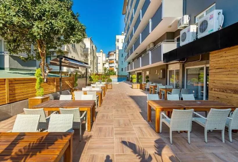 Royalisa City Apart