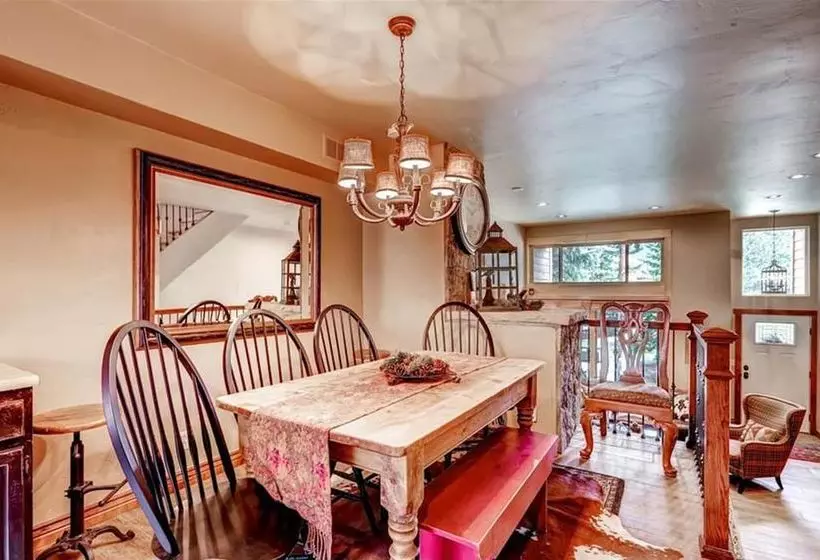 The Cedars Condominiums