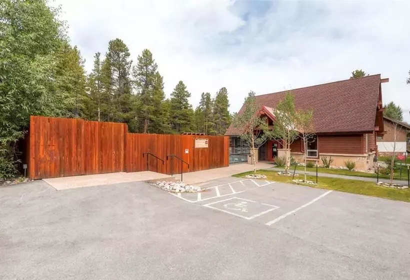 The Cedars Condominiums