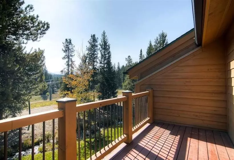 The Cedars Condominiums