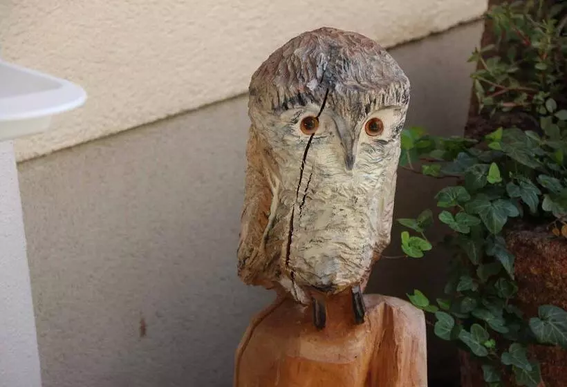 Hotelli Gasthof Zum Weissen Lamm