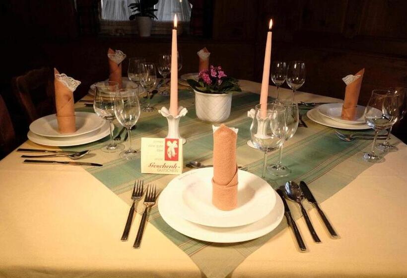 Hotel Gasthof Zum Weissen Lamm