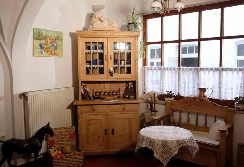 Hotel Gasthof Zum Weissen Lamm