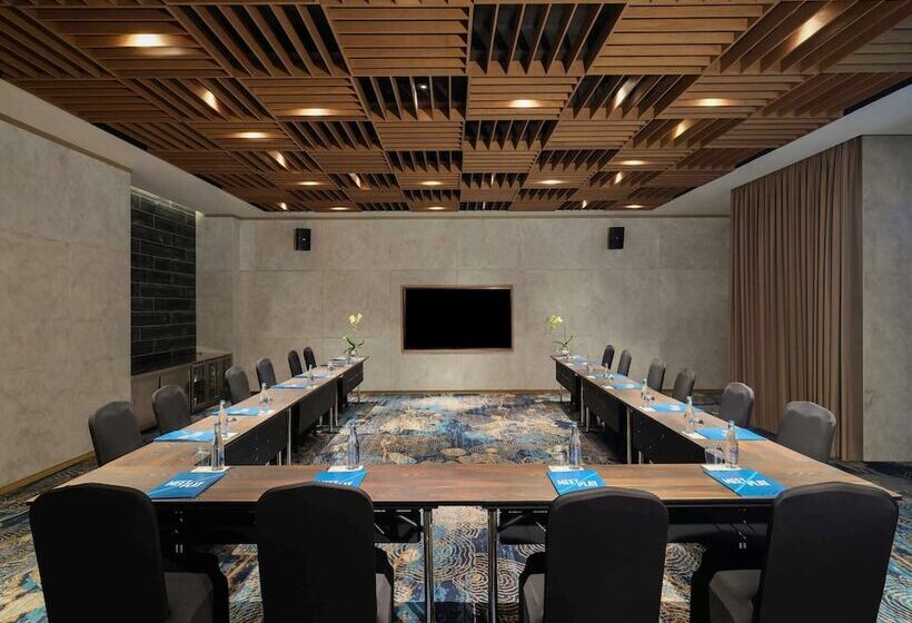 Pullman Lombok Merujani Mandalika Beach Resort