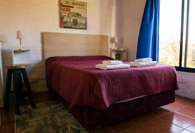 La Quinta Hostel & Suites