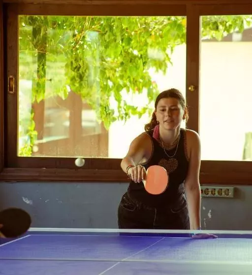 La Quinta Hostel & Suites