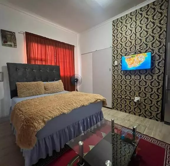M5 Park Bed And Breakfast