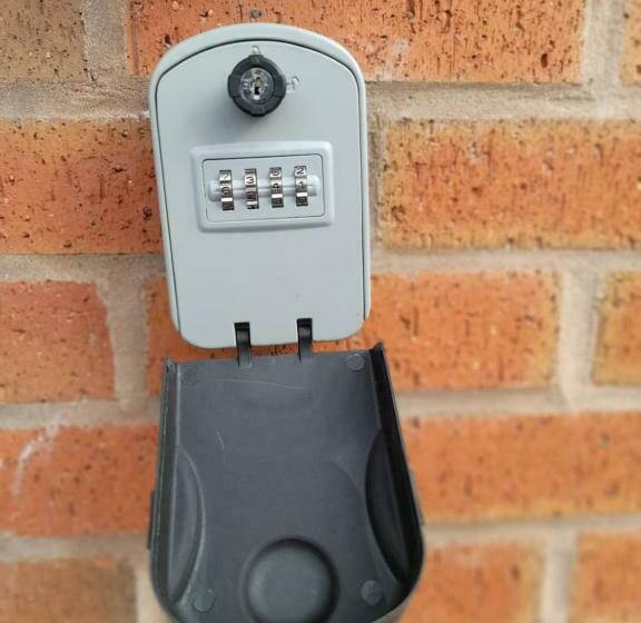 פנסיון Glorious Bnb Longbridge