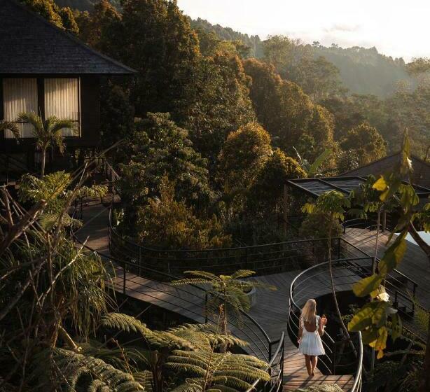 בית מלון כפרי Munduk Cabins