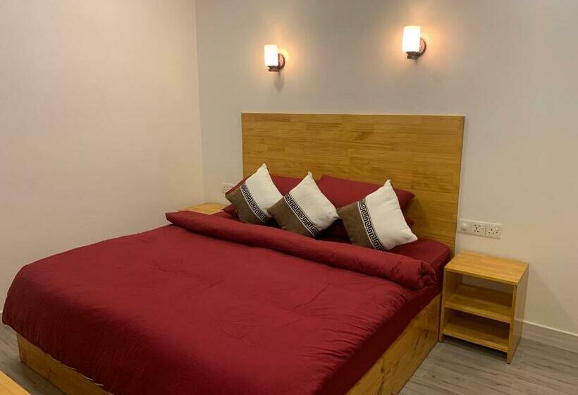 هتل Sky View By Relax Tours