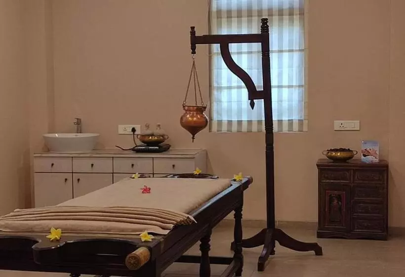 Justa Rudra Resort & Spa, Kolad