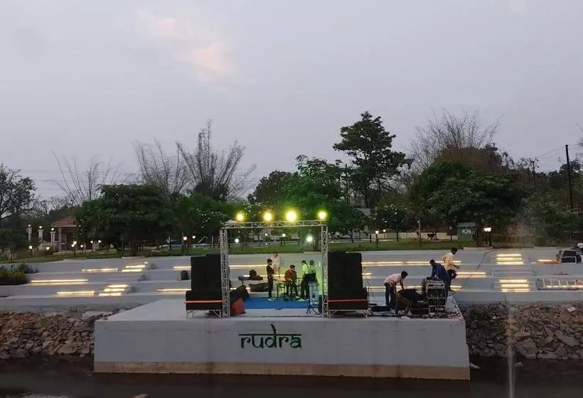 Justa Rudra Resort & Spa, Kolad