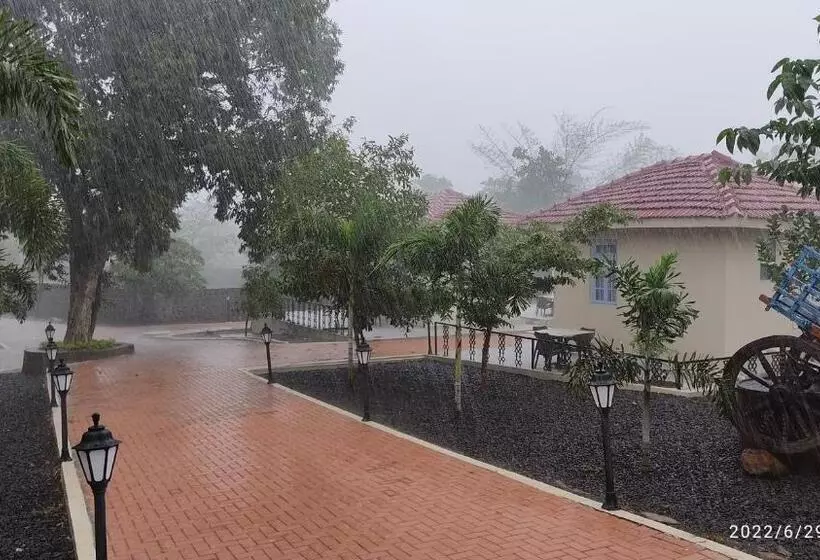 Justa Rudra Resort & Spa, Kolad